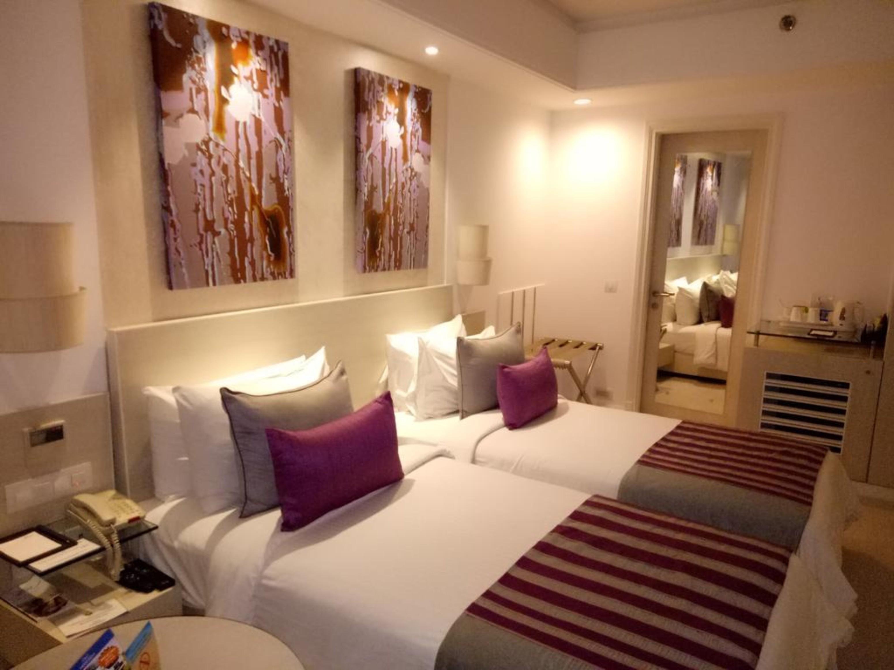 The Ashtan Sarovar Portico New Delhi Eksteriør billede
