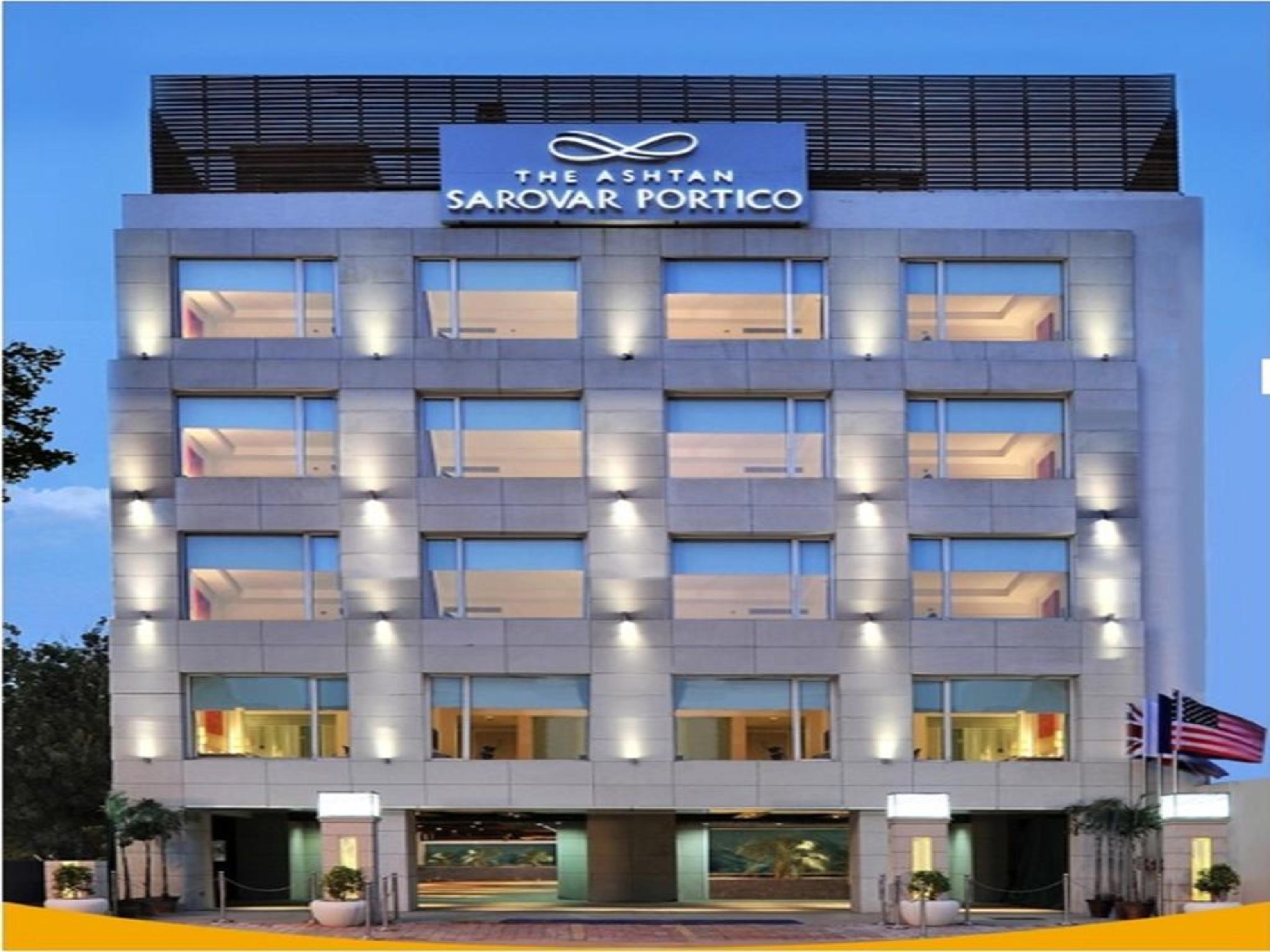 The Ashtan Sarovar Portico New Delhi Eksteriør billede