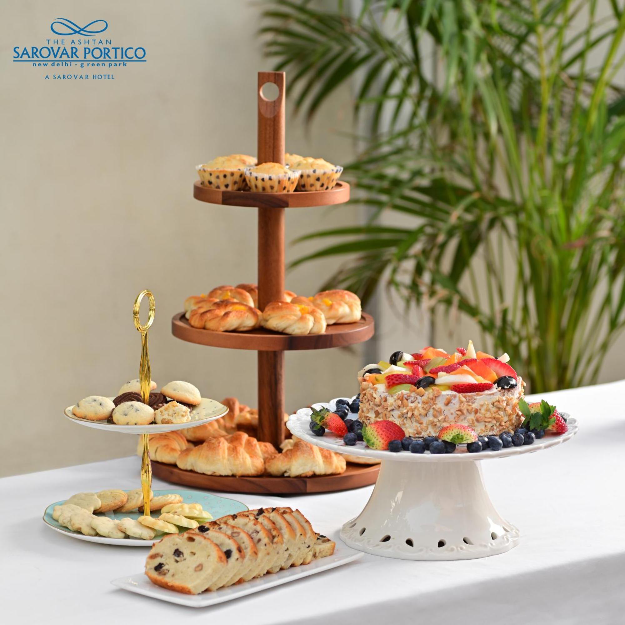 The Ashtan Sarovar Portico New Delhi Eksteriør billede
