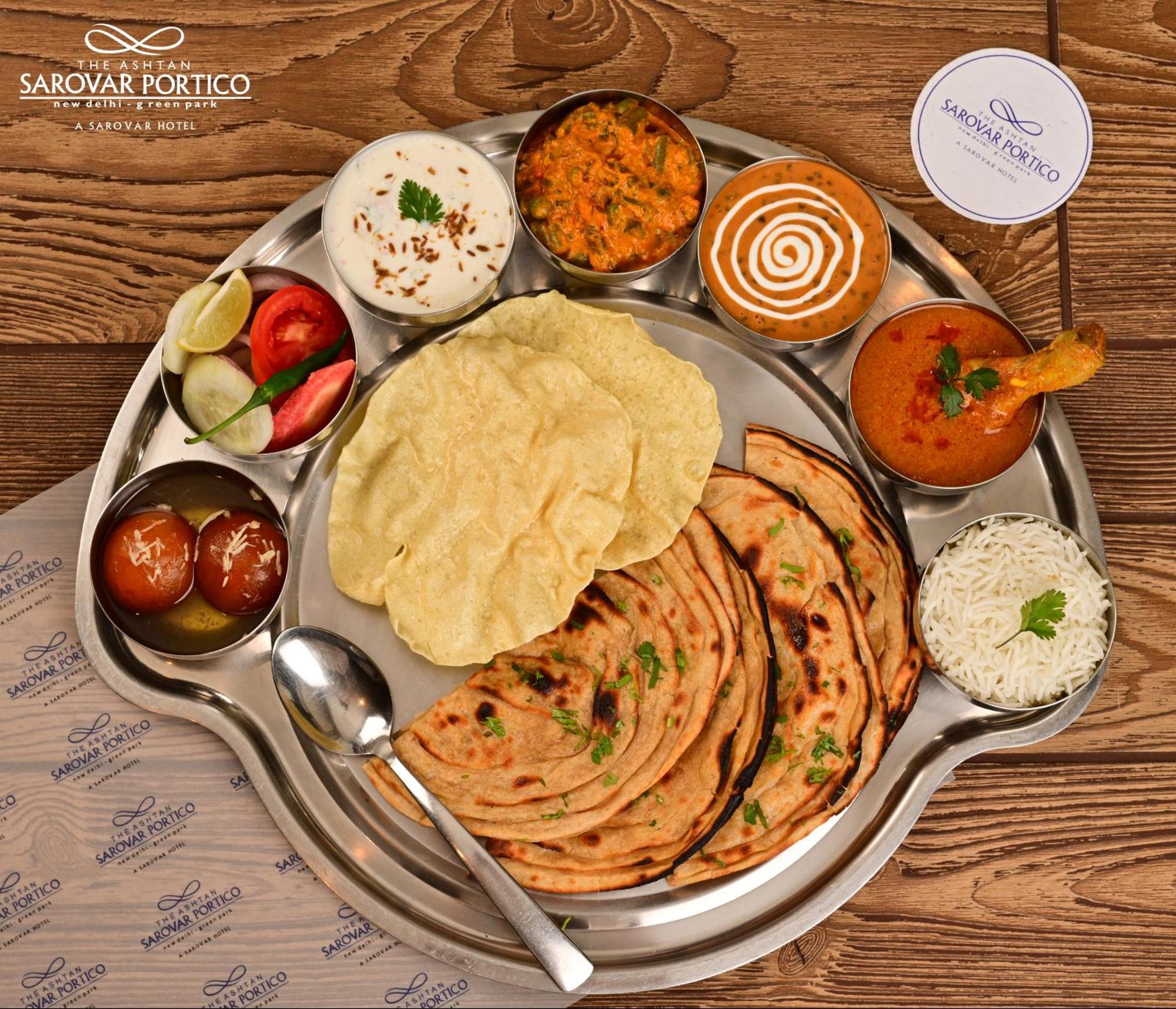 The Ashtan Sarovar Portico New Delhi Eksteriør billede