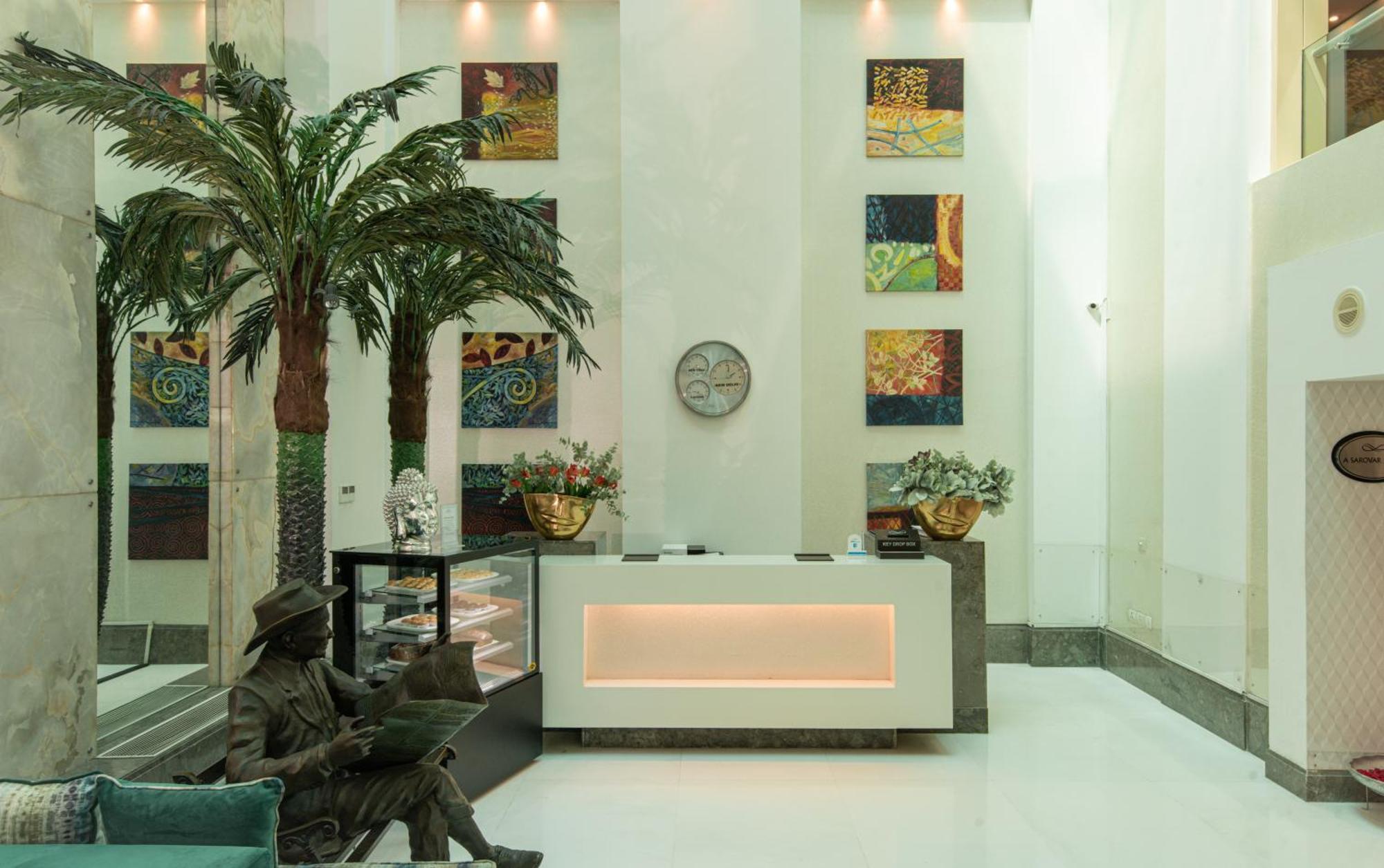 The Ashtan Sarovar Portico New Delhi Eksteriør billede
